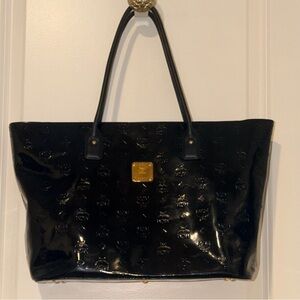 MCM Limited Edition ANYA Blk Patent Leather Tote